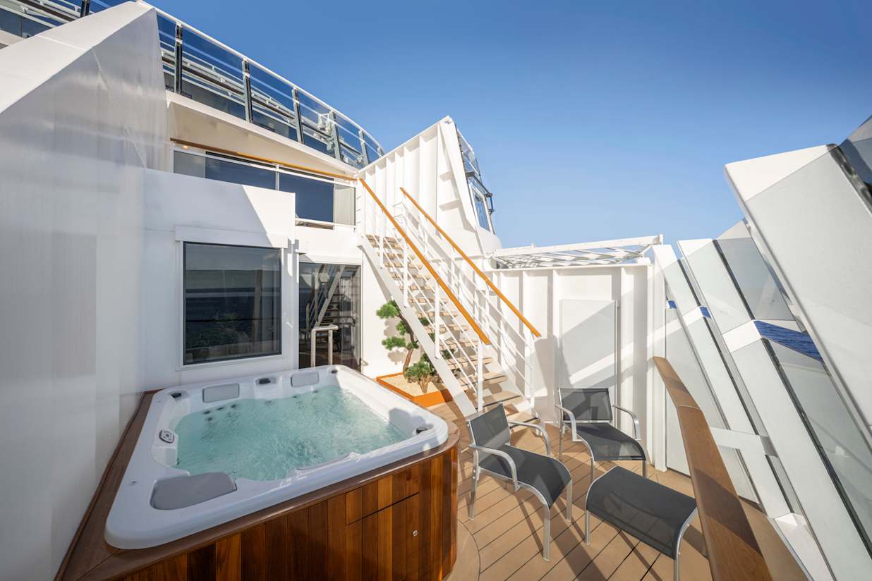 Whirlpool on balcony of MSC World America Yacht Club Duplex Suite